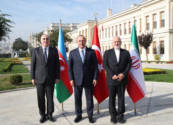 Azərbaycan Respublikası, Iran İslam Respublikası, Türkiyə Respublikasının xarici işlər nazirlərinin VI üçtərəfli görüşü Azərbaycan Respublikası, Iran İslam Respublikası, Türkiyə Respublikasının xarici işlər nazirlərinin VI üçtərəfli görüşü - Sputnik Азербайджан