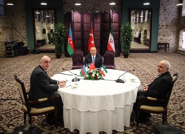 Azərbaycan Respublikası, Iran İslam Respublikası, Türkiyə Respublikasının xarici işlər nazirlərinin VI üçtərəfli görüşü Azərbaycan Respublikası, Iran İslam Respublikası, Türkiyə Respublikasının xarici işlər nazirlərinin VI üçtərəfli görüşü - Sputnik Азербайджан