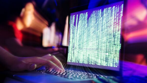 Вирус-вымогатель атаковал IT-системы компаний в разных странах - Sputnik Azərbaycan