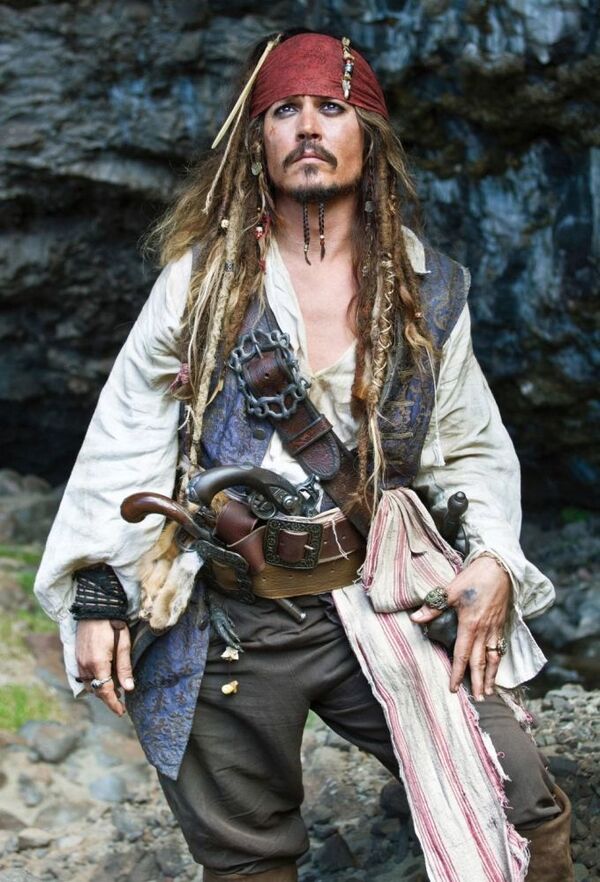Джонни Депп в роли Джека Воробья в Пиратах Карибского моря: на странных берегах - Sputnik Азербайджан