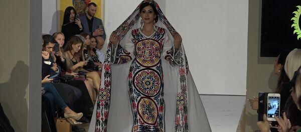 Azerbaijan Fashion Week: как искусство встречается с модой - Sputnik Азербайджан