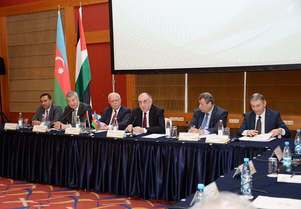 Bakı müsəlmanlar üçün önəmli toplantıya ev sahibliyi edib Bakı müsəlmanlar üçün önəmli toplantıya ev sahibliyi edib - Sputnik Azərbaycan