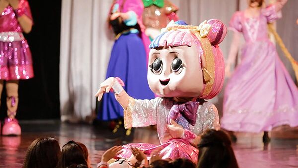 Шоу для всей семьи Куклы L.O.L - сверкай и веселись  - Sputnik Азербайджан