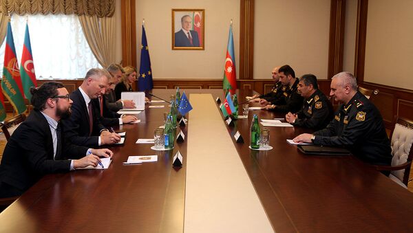 Министр обороны встретился со специальным представителем Евросоюза - Sputnik Азербайджан