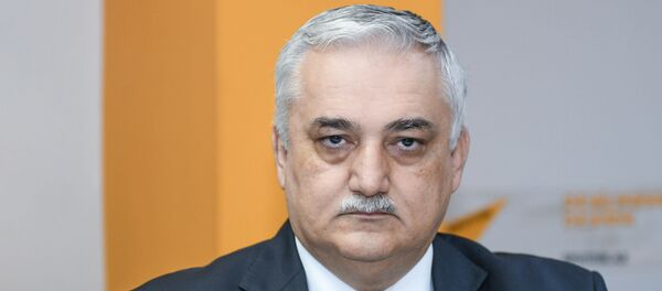 Экономический обозреватель Sputnik Азербайджан Фуад Ализаде - Sputnik Азербайджан