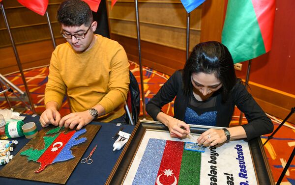 9 noyabr-Azərbaycan respublikasının dövlət bayrağı gününə həsr olunmuş beşinci bayraq festivalı - Sputnik Azərbaycan