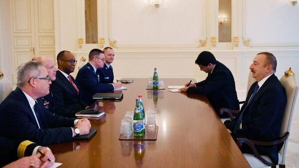 Президент Ильхам Алиев принял делегацию Транспортного командования США - Sputnik Азербайджан