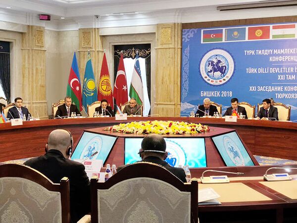 Mədət Quliyevdən dini ekstremizmin yayılmasının qarşısının alınması ilə bağlı çağırış Mədət Quliyevdən dini ekstremizmin yayılmasının qarşısının alınması ilə bağlı çağırış - Sputnik Azərbaycan