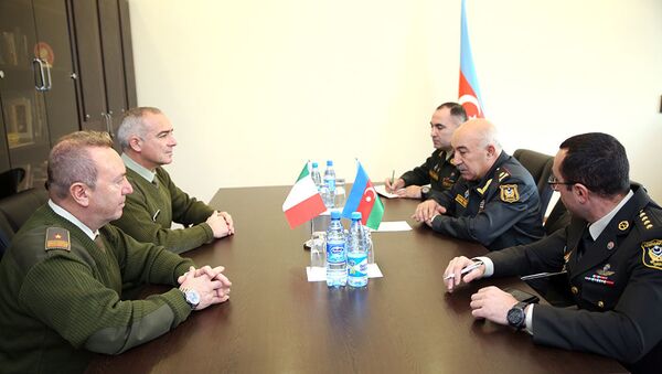 Встреча экспертов Азербайджана и Италии по военно-гражданскому сотрудничеству - Sputnik Азербайджан