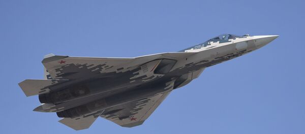 Многофункциональный истребитель Су-57 Многофункциональный истребитель Су-57 - Sputnik Азербайджан