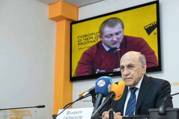 Чего ждут в Минске и Баку от визита президента Алиева в Беларусь Чего ждут в Минске и Баку от визита президента Алиева в Беларусь - Sputnik Азербайджан