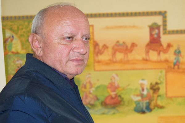 Невероятное чудо из Шамкира: художник уже представил его для включения в Книгу Гиннесса - Sputnik Азербайджан