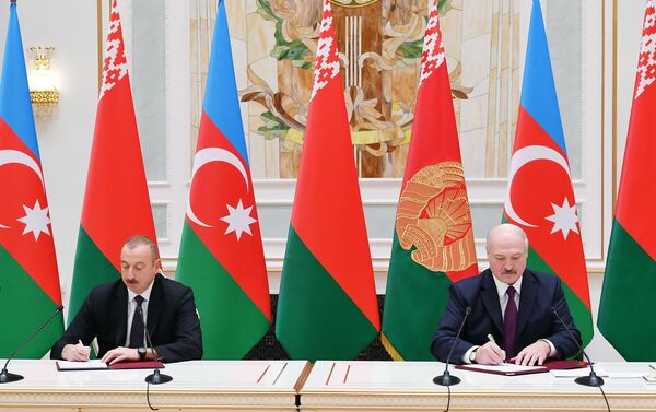 Лукашенко Алиеву: закрытых тем в наших отношениях не будет - Sputnik Азербайджан