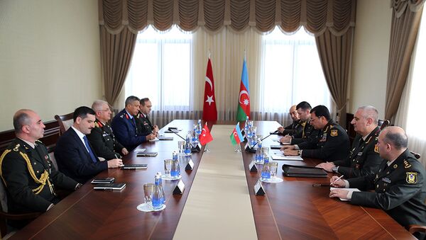 Состоялась встреча начальников генеральных штабов Азербайджана и Турции - Sputnik Азербайджан