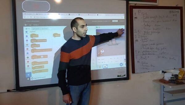 Тренинги в рамках проекта Цифровые навыки - Sputnik Азербайджан