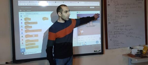 Тренинги в рамках проекта Цифровые навыки Тренинги в рамках проекта Цифровые навыки - Sputnik Азербайджан