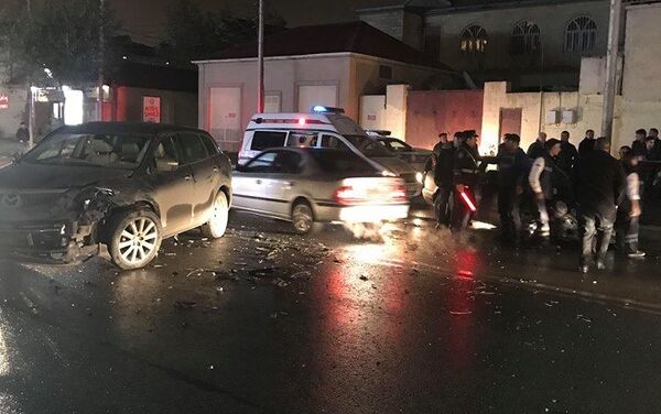 Цепная авария на Бадамдардском шоссе - Sputnik Азербайджан