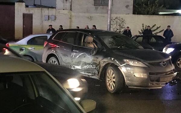 Цепная авария на Бадамдардском шоссе - Sputnik Азербайджан