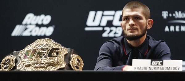Чемпион абсолютного бойцовского чемпионата (UFC) в легком весе Хабиб Нурмагомедов - Sputnik Азербайджан