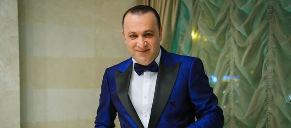 Известный азербайджанский исполнитель Назим Пишьяри дал первый сольный концерт во Дворце Гейдара Алиева - Sputnik Азербайджан