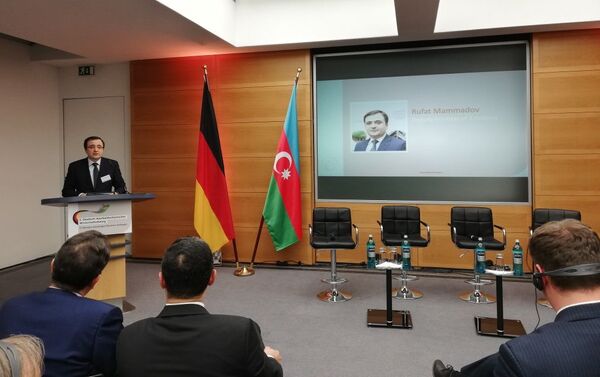 Первый германо-азербайджанский бизнес-диалог в Берлине - Sputnik Азербайджан