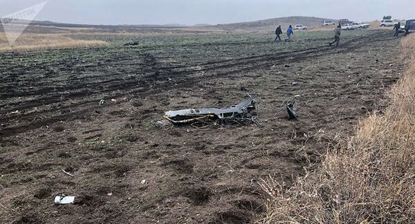 Штурмовик разбился в горах Армении, пилоты погибли Штурмовик разбился в горах Армении, пилоты погибли - Sputnik Азербайджан