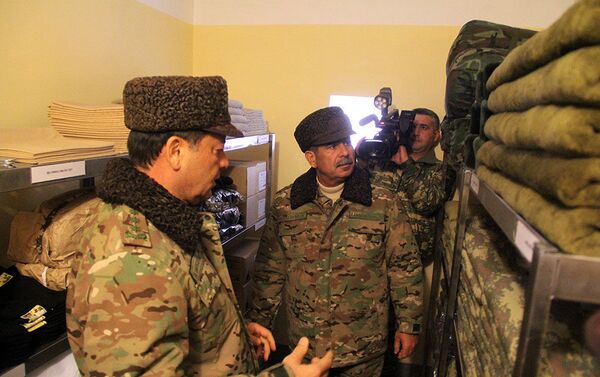 Министр обороны принял участие в открытии танковой воинской части в прифронтовой зоне - Sputnik Азербайджан