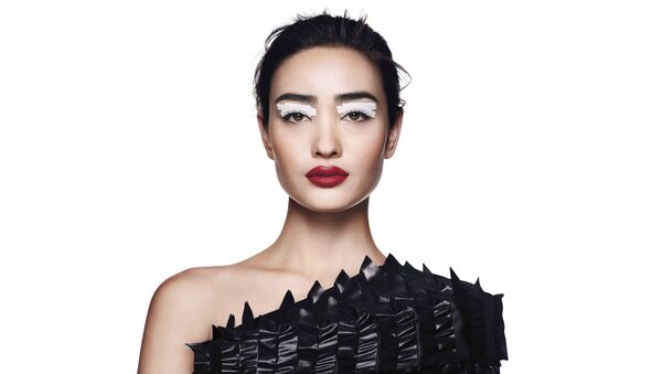 Рекламная кампания Shiseido - Sputnik Азербайджан