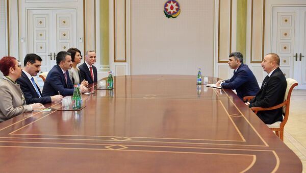 Президент Ильхам Алиев принял делегацию во главе с министром сельского и лесного хозяйства Турции - Sputnik Азербайджан