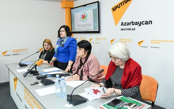 Пресс-конференция на тему Решение проблем женщин-инвалидов в Азербайджане - Sputnik Азербайджан