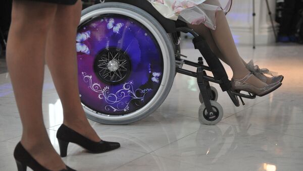 Женщина в инвалидной коляске - Sputnik Азербайджан