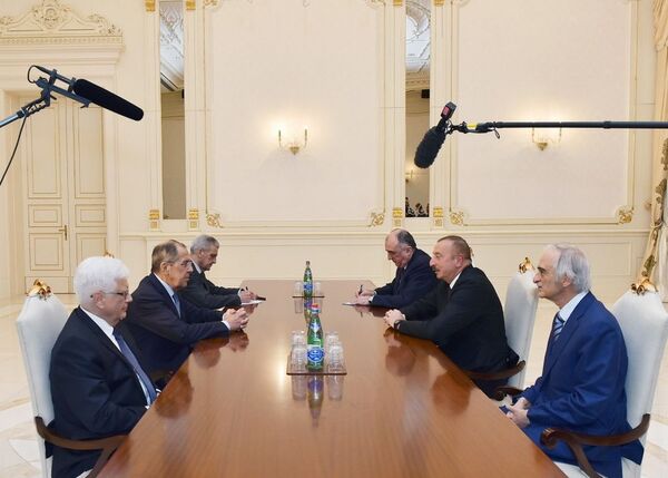 Президент Ильхам Алиев принял главу МИД РФ Сергея Лаврова Президент Ильхам Алиев принял главу МИД РФ Сергея Лаврова - Sputnik Азербайджан