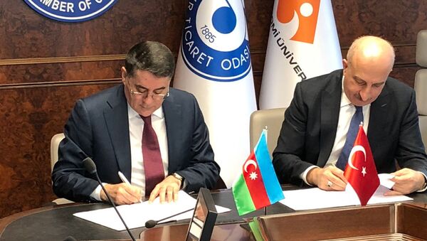 Подписан протокол с Турцией в области международных автомобильных перевозок - Sputnik Азербайджан