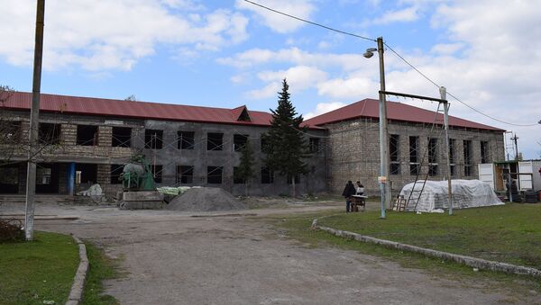 Капитальный ремонт в средней школе села Падар - Sputnik Азербайджан
