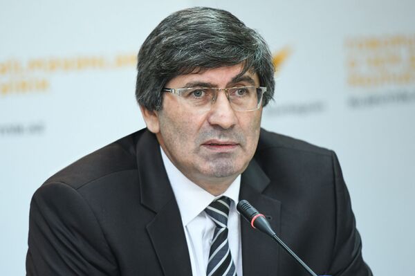 SputnikPro: российские медиаспециалисты делятся в Баку опытом с будущими журналистами SputnikPro: российские медиаспециалисты делятся в Баку опытом с будущими журналистами - Sputnik Азербайджан