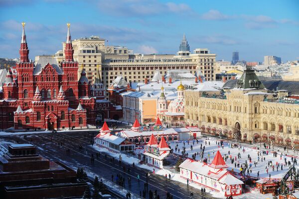 Небо в звездах: фантастическое преображение Москвы на Новый год Небо в звездах: фантастическое преображение Москвы на Новый год - Sputnik Азербайджан