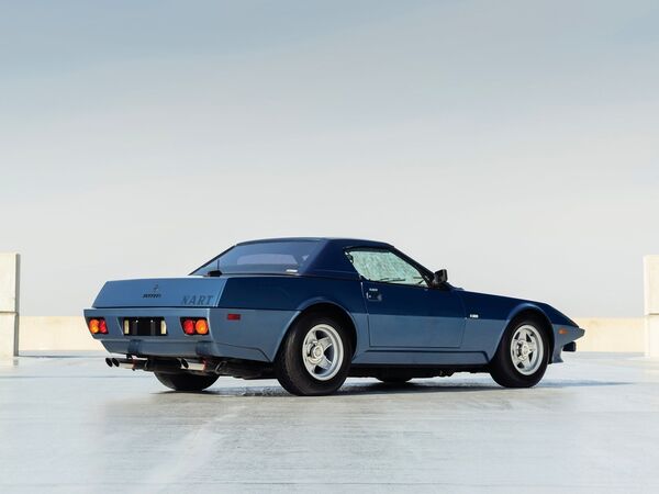 Надо брать: 47-летняя Ferrari, которая выглядит как Lamborghini Надо брать: 47-летняя Ferrari, которая выглядит как Lamborghini - Sputnik Азербайджан
