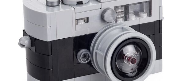 Модель камеры Leica из конструктора LEGO - Sputnik Азербайджан