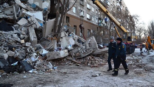 Взрыв бытового газа в жилом доме в Магнитогорске - Sputnik Azərbaycan