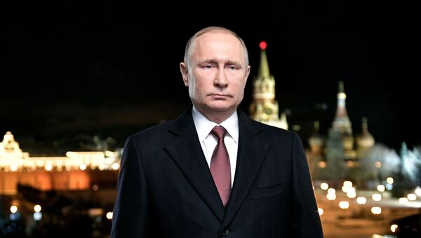 Новогоднее обращение президента РФ В.Путина - Sputnik Азербайджан