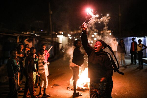 Празднование Нового года в трущобах Найроби - Sputnik Азербайджан