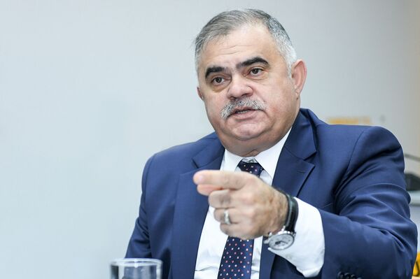 Политолог Арзу Нагиев - Sputnik Азербайджан