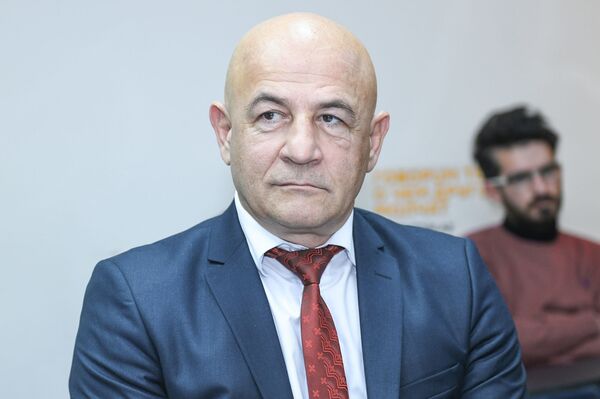 Политолог Надир Шафиев - Sputnik Азербайджан