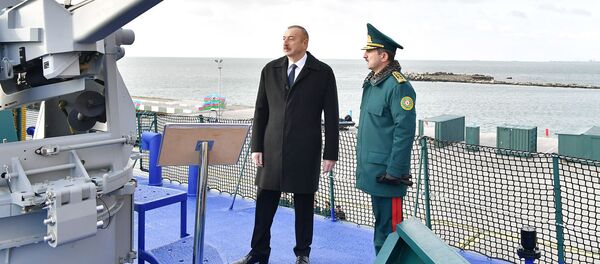 İlham Əliyev yeni inşa edilmiş “Tufan” tipli sərhəd gözətçi gəmisi ilə tanış olub - Sputnik Азербайджан