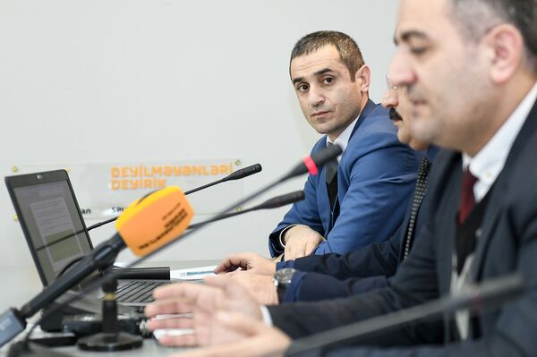 Пресс-конференция на тему Как и кому будут начисляться налоги в 2019 году - Sputnik Азербайджан