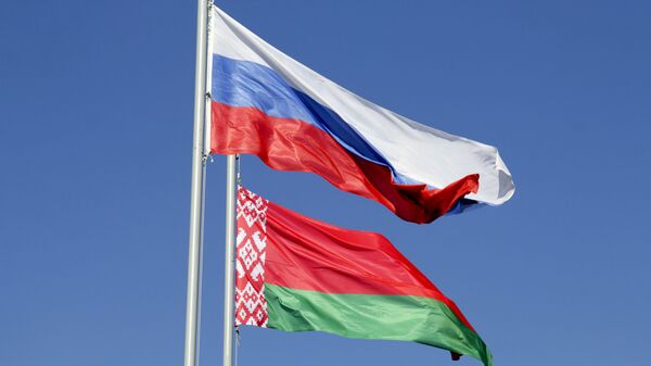 Флаги России и Беларуси - Sputnik Азербайджан