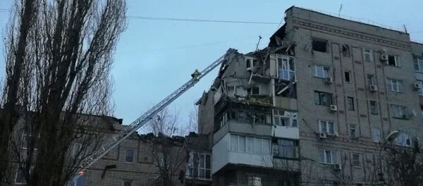 На месте взрыва бытового газа в городе Шахты Ростовской области На месте взрыва бытового газа в городе Шахты Ростовской области - Sputnik Азербайджан