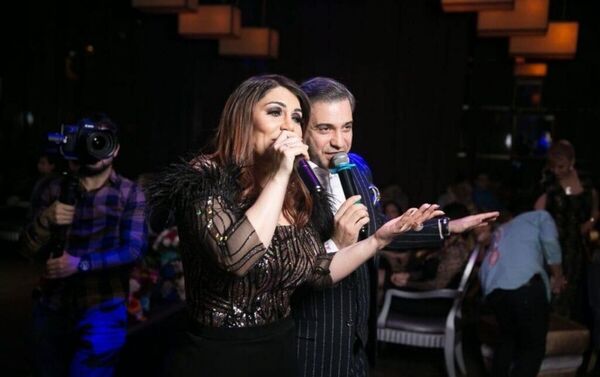 Известная азербайджанская певица Хатун Алиева дала свой первый концерт в 2019 году - Sputnik Азербайджан
