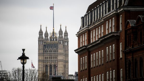 Башня Виктории Вестминстерского дворца в Лондоне - Sputnik Азербайджан