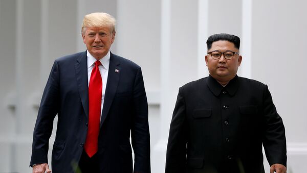 ABŞ prezidenti Donald Tramp və Şimali Koreya lideri Kim Çen In - Sputnik Azərbaycan